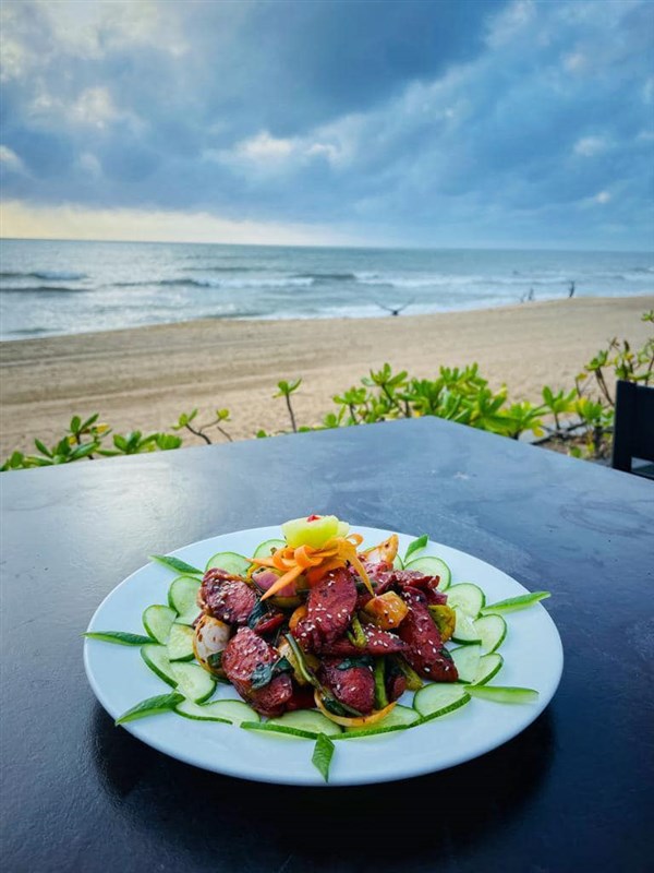 Pokrm s pláží | Earl's Regent Negombo