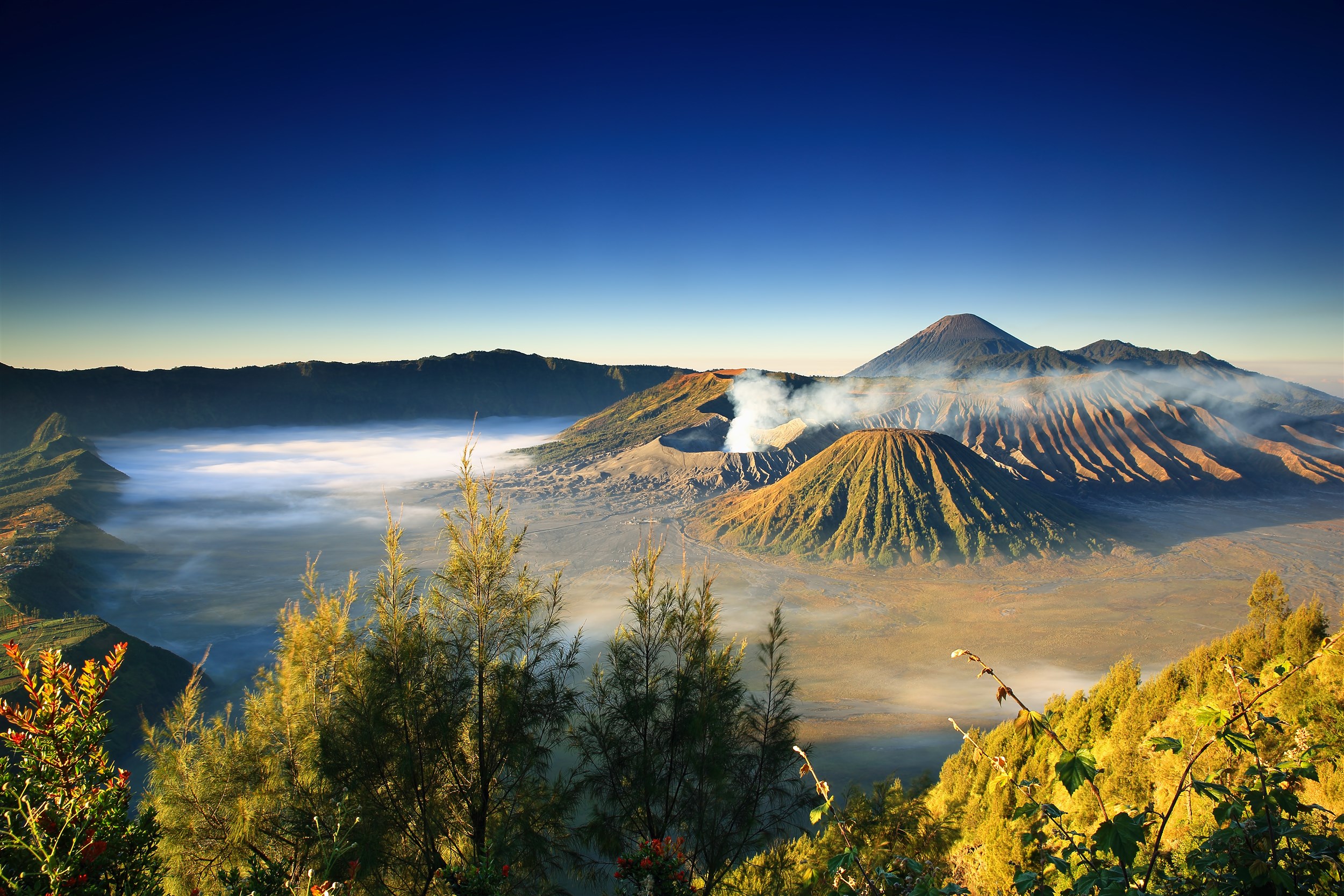 Klasický okruh Jávou + pobyt na Bali